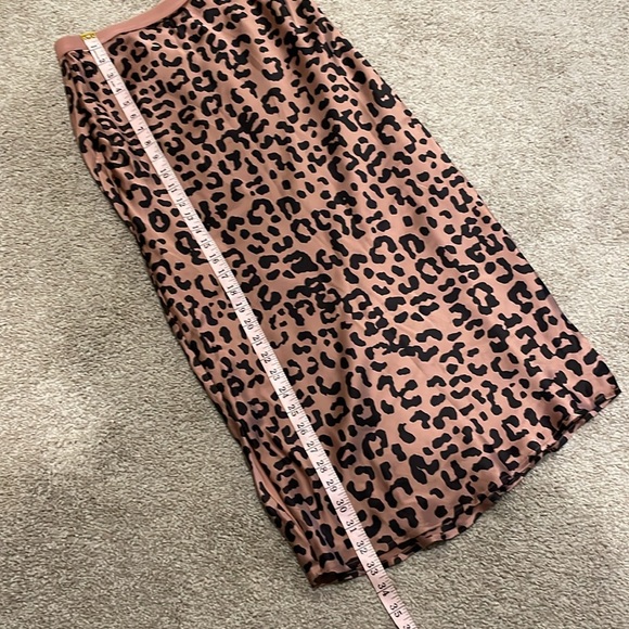 Cami NYC The Jessica Skirt in Graphic Leopard - Picture 16 of 16